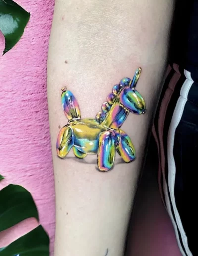 Cane palloncino olografico effetto sticker - Marta Gardenia, Keyo Tattoo Studio Locarno